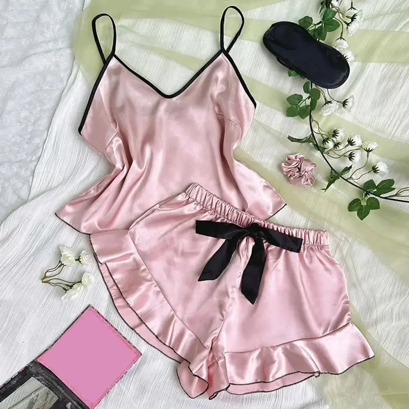 Conjunto de Pijama em Cetim com decote em V